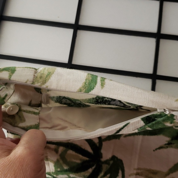 J Jill wide leg linen pant with tropical leaves, size MP - Picture 4 of 6
